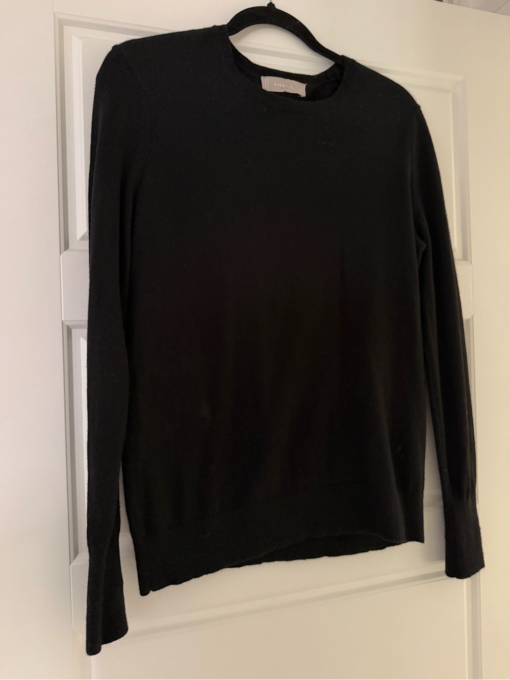 Everlane cashmere sweater